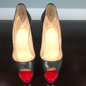 Authentic Louboutin New Very Prive